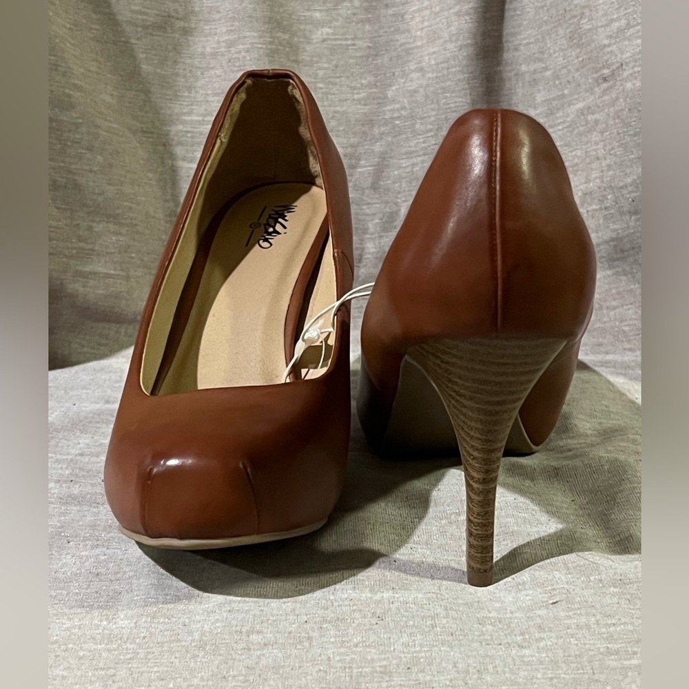 MOSSIMO Brown Heels  (target) New w/o Tags